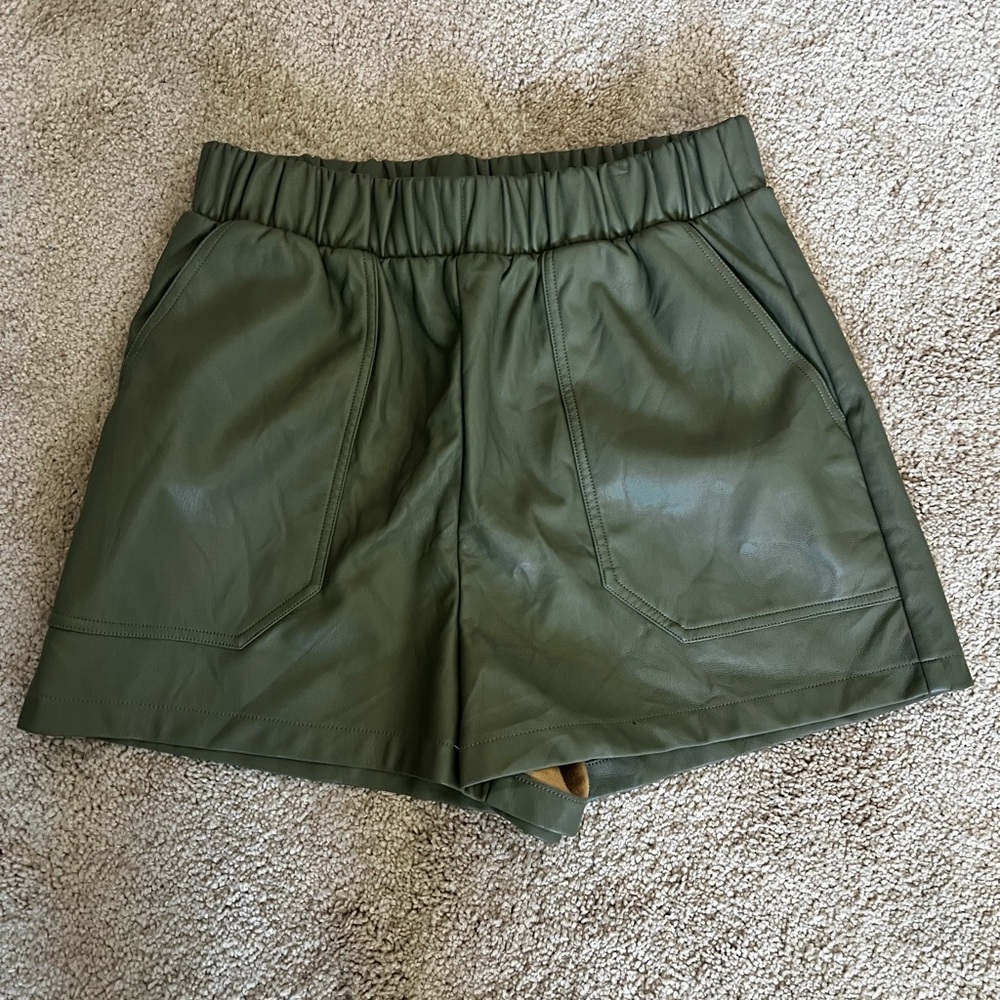 Steve Madden High Waist Faux Leather Olive Shorts